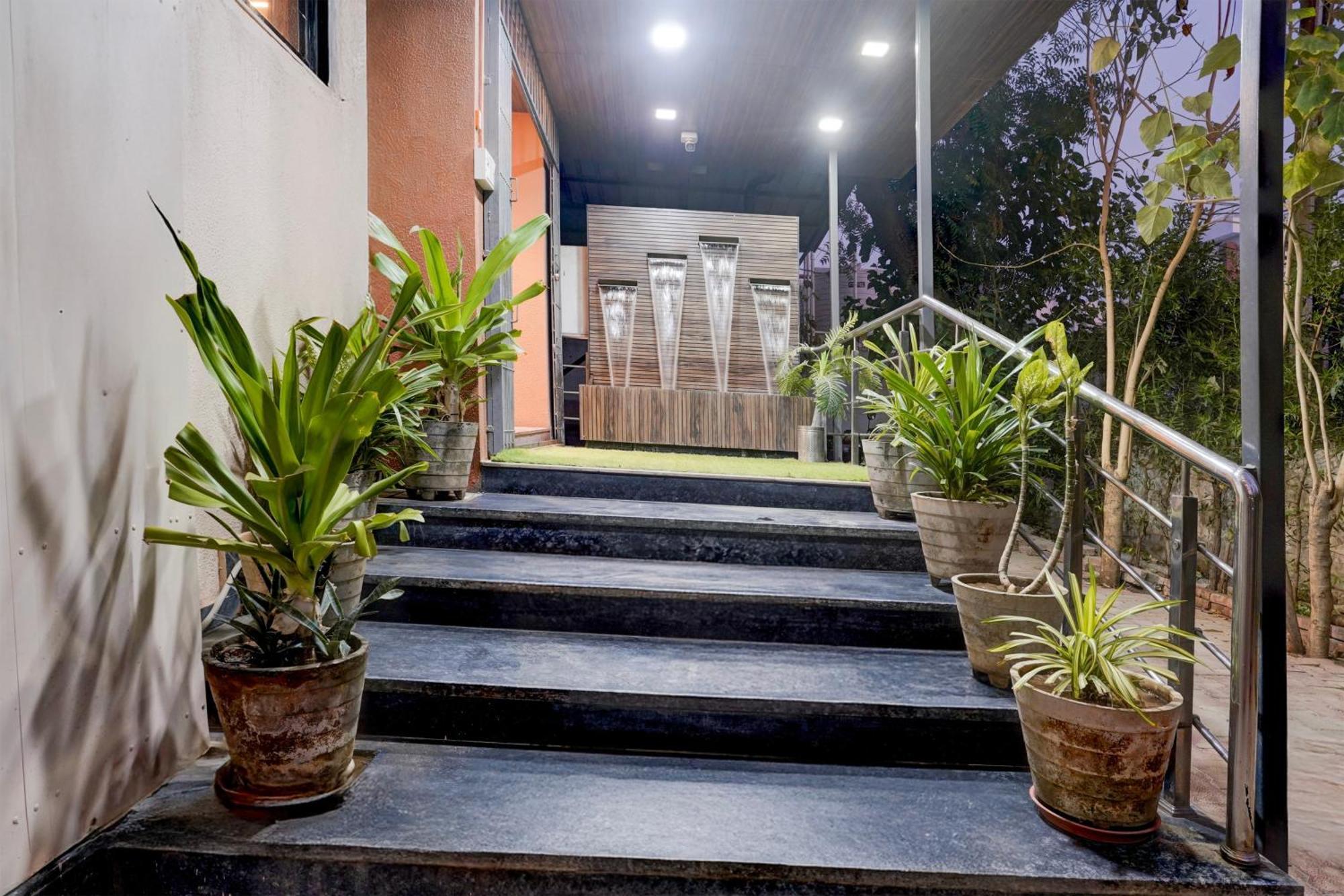 Palette- Siddharth Inn Gandhinagar Eksteriør bilde